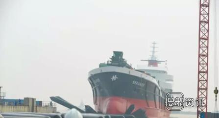 振华重工7000m3自卸式挖泥船成功下水交付,上海振华重工董事长