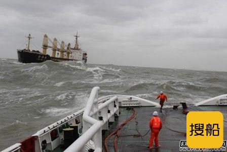 “东海救117”轮救助遇险“金海西”轮