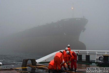 “北海救119”轮成功救助“南鑫1”轮
