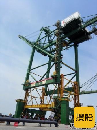 福州港岸桥加高可接卸1.8万箱集装箱船