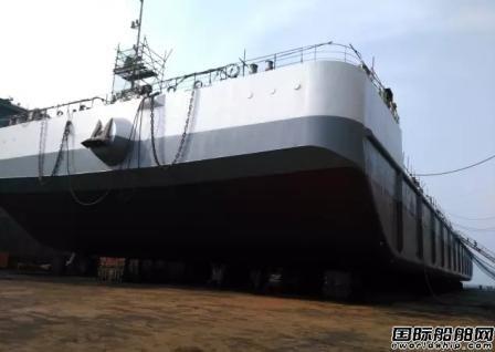 大连中远船务完成“德浮15001”驳船修理