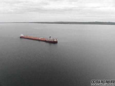 美国货轮“Roger Blough”号在苏必利尔湖搁浅