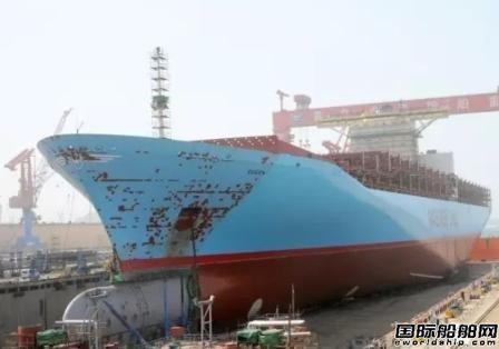 北船重工“尤金马士基”轮圆满出坞