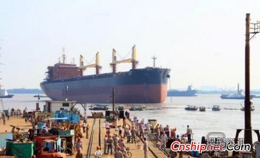 口岸船舶一艘5.55万吨杂货船顺利下水,河北海域一艘船舶