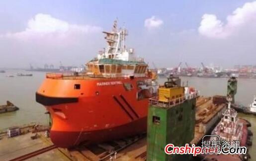 广东中远船务一艘油轮协助应急响应与救援船顺利下水,中远海运油轮