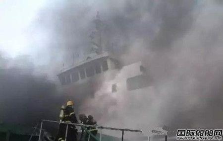 川崎汽船一艘超大型箱船靠港爆炸1死1伤