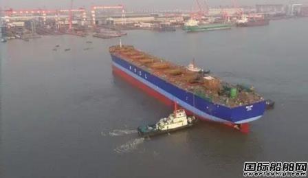 韩通船舶重工68000吨自卸船顺利下水