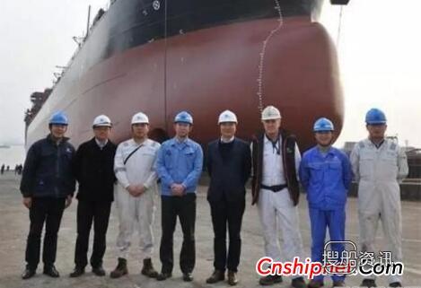 扬子江船业第二艘36500吨大湖型散货船顺利下水,扬子江船业