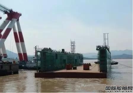 舟山常石造船建造首艘浮船坞下水