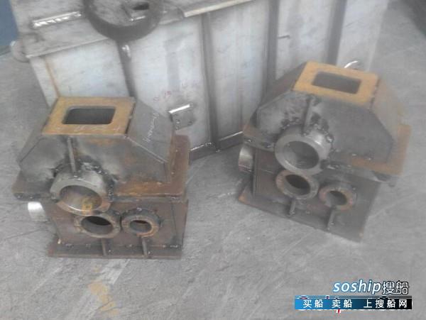 蜗轮减速机型号大全 28电动锚机减速箱体生产