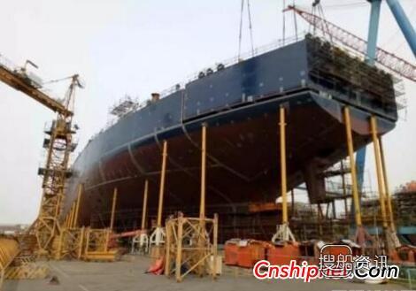 大连中远船务11.3万吨原油轮完成艉成型节点,中远海运油轮