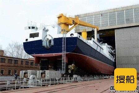 俄海军新型北极科考船下水
