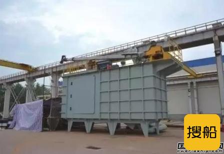 武船研制成功万吨级船溢油回收装置