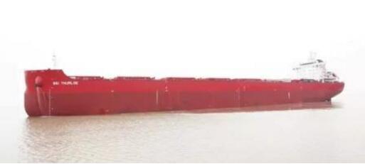 上海船厂又一艘82000吨散货船签字交付,82000吨散货船