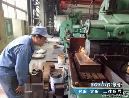 一条大船两根桅,九只水鸟绕船飞 大船集团舵轴公司2万箱船轴舵系生产亮点频仍,一条大船两根桅,九只水鸟绕船飞