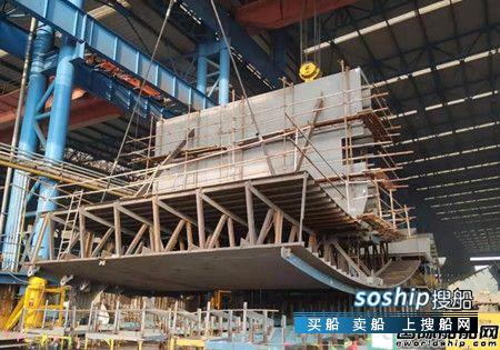扬子鑫福建造常泰长江大桥5#墩钢沉井顺利进坞,常泰长江大桥最新消息