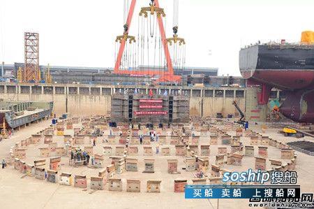 扬子鑫福建造常泰长江大桥5#墩钢沉井顺利进坞,常泰长江大桥最新消息