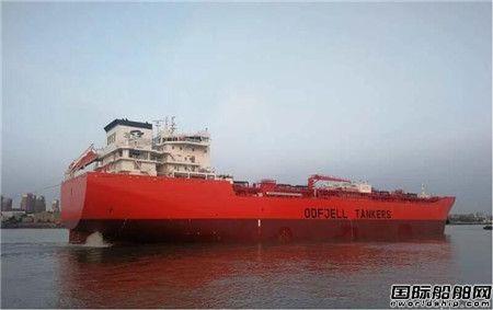 沪东中华49000吨化学品4号船开始海试
