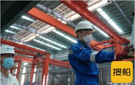 扬州金陵3600吨不锈钢化学品3#船顺利开工