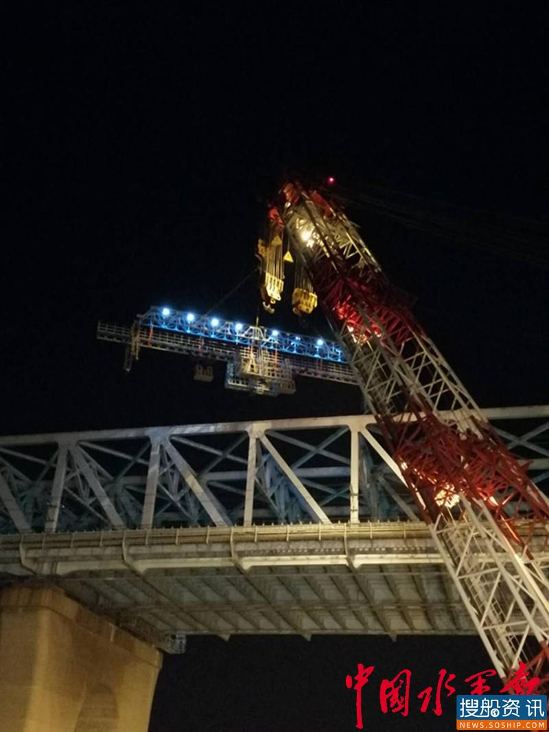 “长天龙”为南京大胜关高铁桥梁安全运行保驾护航