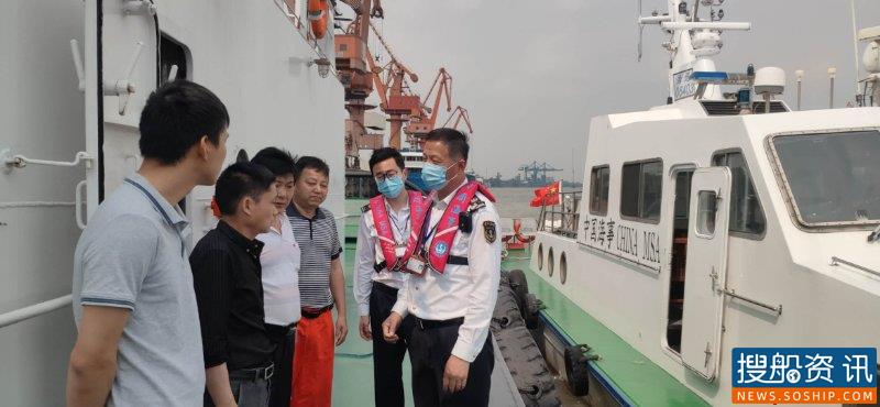 扬州海事多举措保障“两会”首日水上交通安全