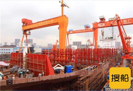 黄埔文冲H5542上建总段完成吊装搭载