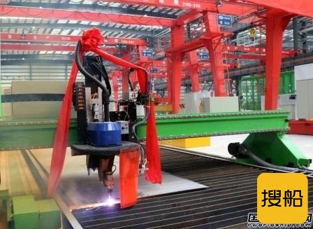 外高桥造船薄板中心交付大型邮轮首批工艺设备