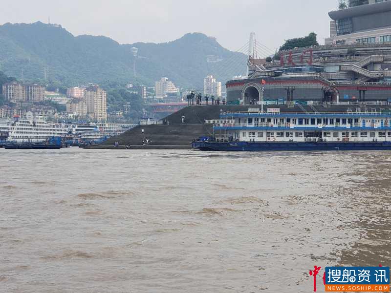 重庆两江迎来今年首次洪峰 海事部门发布三级水上交通安全预警