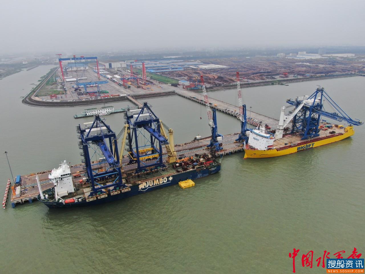 长江引航“穿针引线”  确保两船设备及时离港出口欧洲