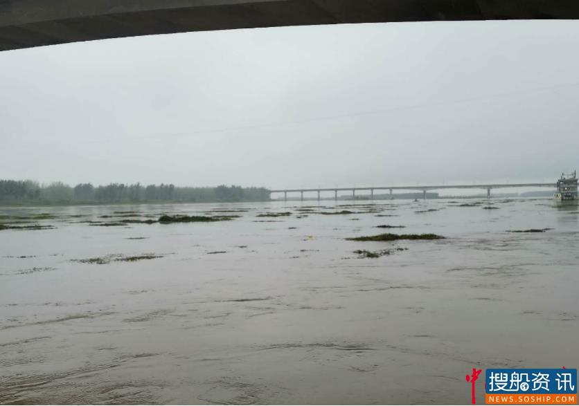 钟祥航道局全员上阵对抗暴雨侵袭 守护航道安全