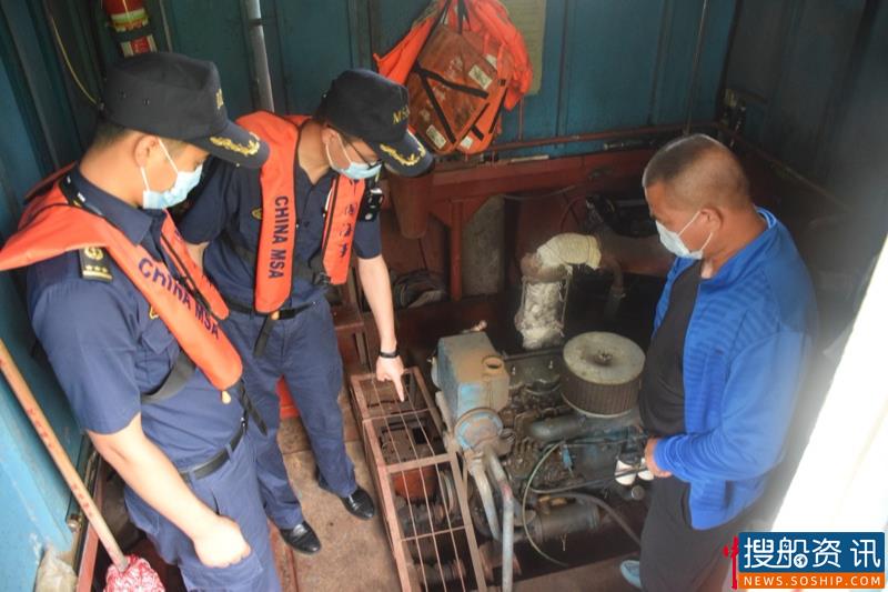 荆州海事局启动防汛IV级应急响应应对水位持续上涨