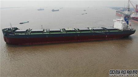 新韩通交付一艘82000吨散货船