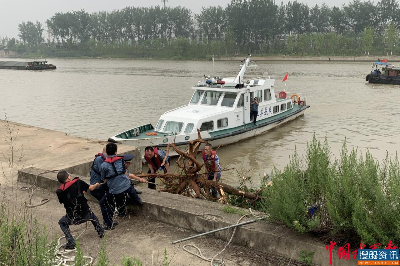 京杭运河泗阳段一航道安全隐患被及时消除