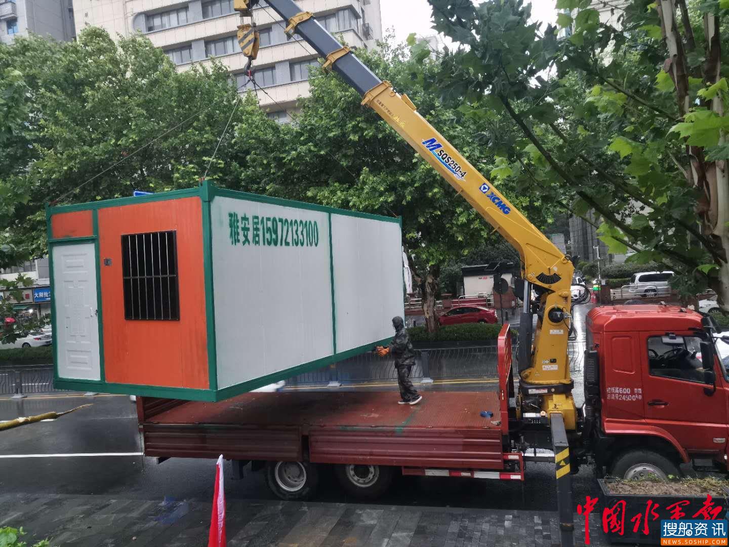 长航公安局武汉分局消防支队做好一线防汛值守工作