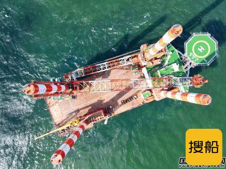 国内首艘插销式自升自航抢险打捞工程船完成海试