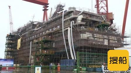 招商工业海门基地极地探险邮轮2号船合拢