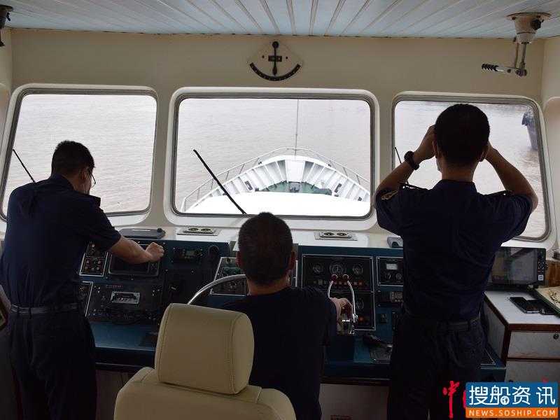 荆州海事局启动三级预警响应应对汛期局部大雾天气