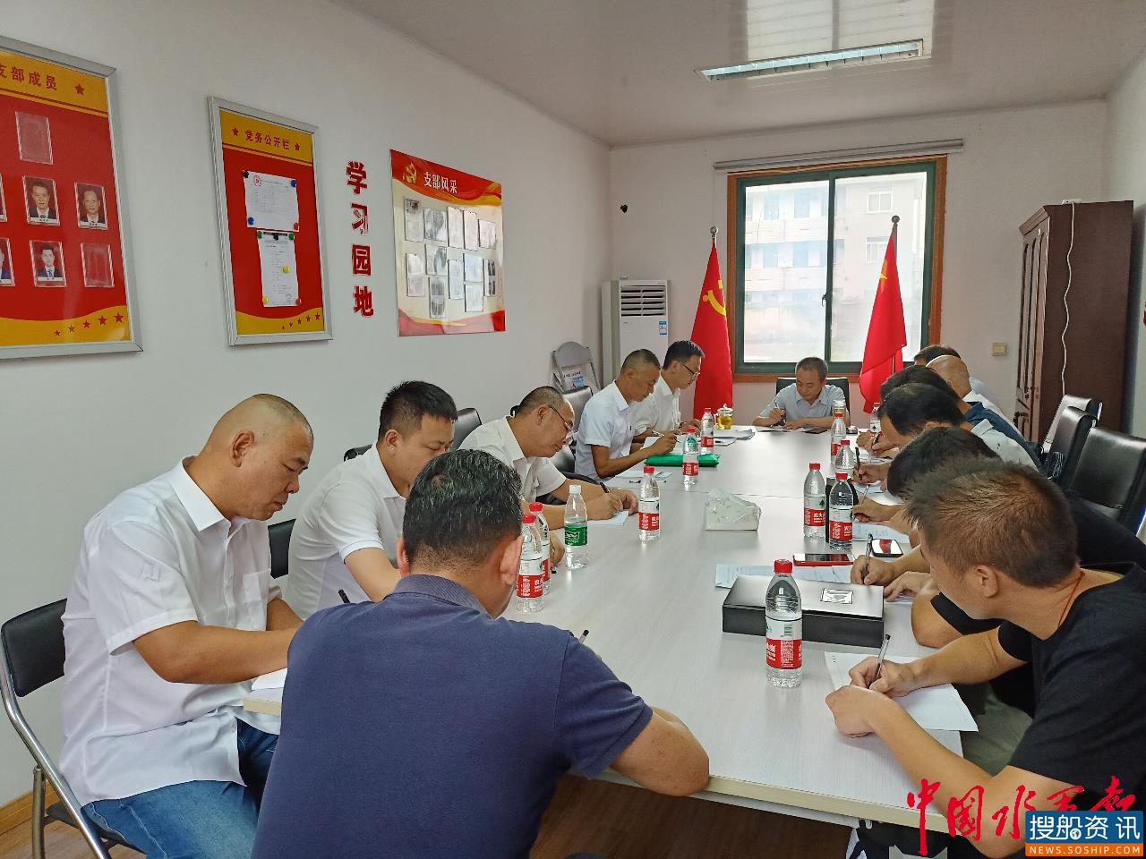 让党员先锋队在抗洪抢险中发挥模范作用——长江海门、常熟(太仓)航道处党支部开展联学联建主题党日活动