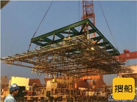 招商工业海门基地完成CMHI-221-1机舱单元首次吊装转运工程
