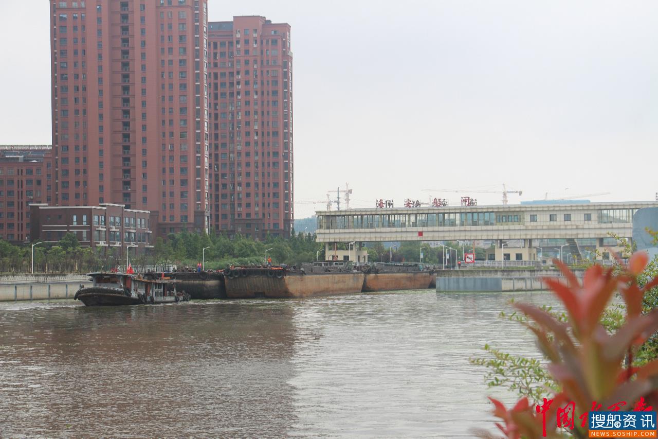 长江泄洪船舶难行 内河船舶流量剧增