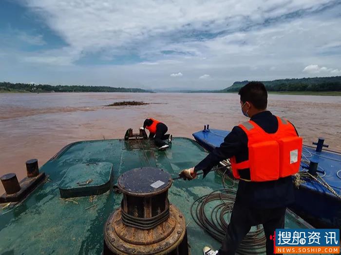 泸州航道局全力迎战长江第三号洪峰