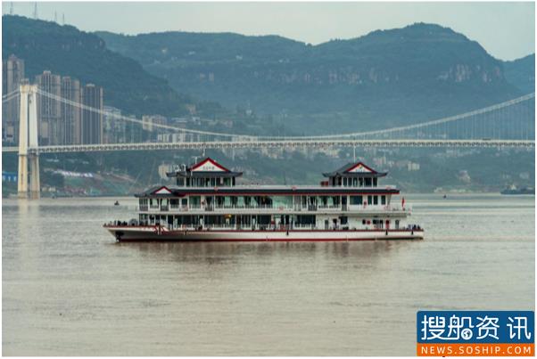 万州旅游水上巴士“交运平湖”游轮首航