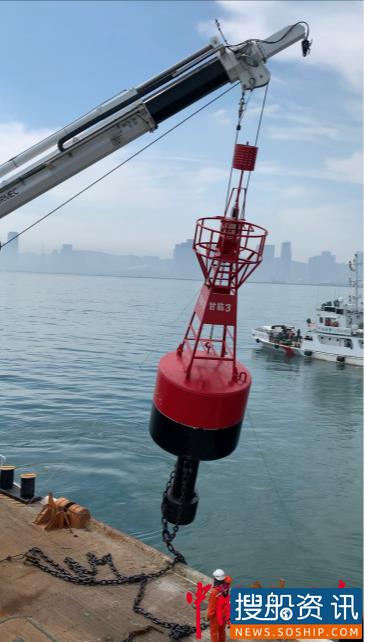 点亮航道“交通灯” 护航隧道建设路