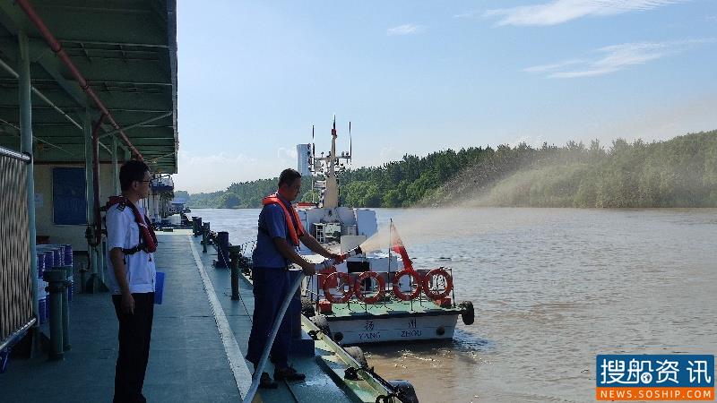战高温防洪水 扬州海事强化载运危险货物船舶安全监管工作