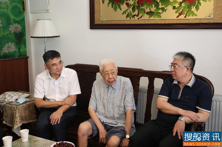 “夏送清凉显真情”长江航道局新冠疫情后走访慰问离休干部