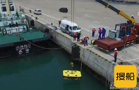 国内自主研发首台商用水下智能清洗机器人正式投入商用