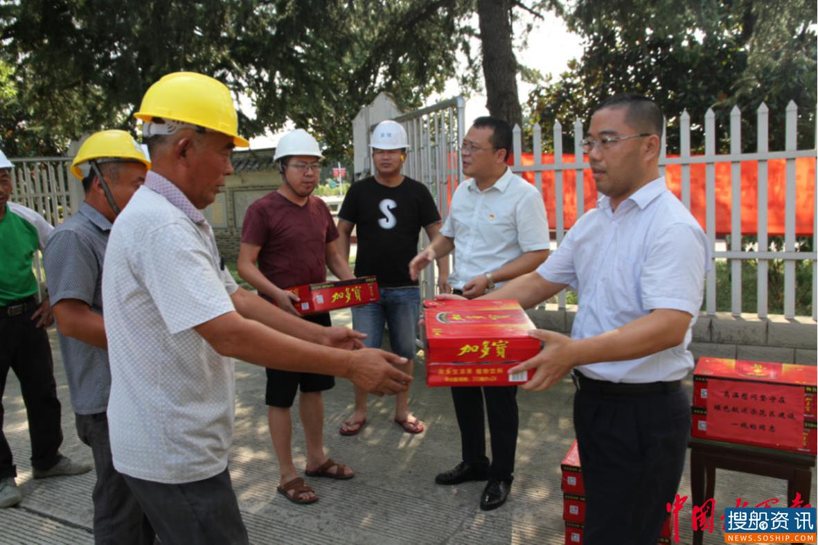40℃的坚守:邵伯船闸职工全程监管保安全
