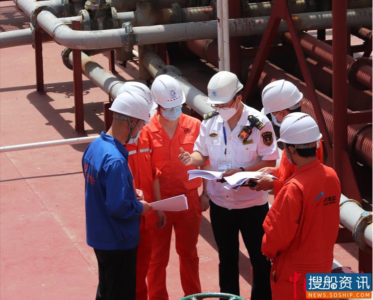 日照海事联合港口、船舶开展液货船作业风险管控现场培训