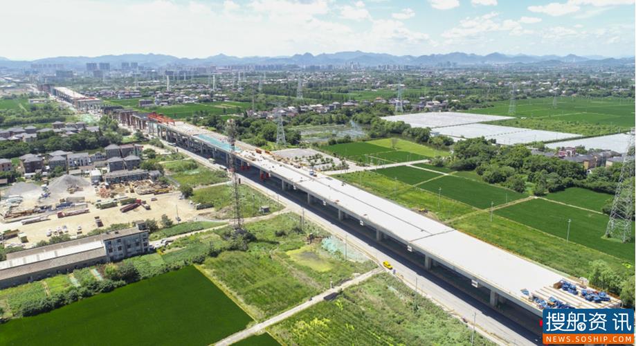 余杭高架项目建设者高温下坚守奋战