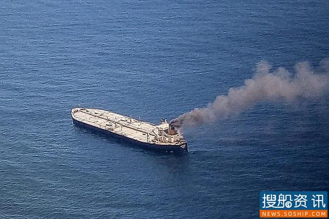 斯里兰卡东海岸印度油轮海上爆炸起火 船上装有200万桶石油！